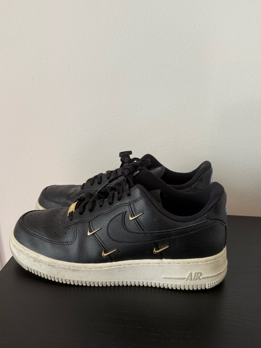 Nike Air Force 1 ‘07 LX Mini Swoosh in Black/ Metallic Gold